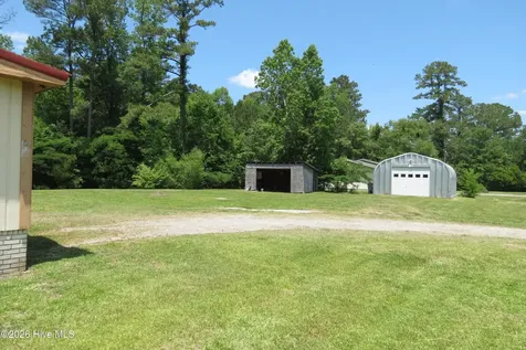 17038 E Nc 55 Highway Bayboro NC 28515