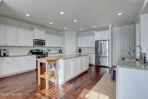 122 Hampton Drive Holly Ridge NC 28445