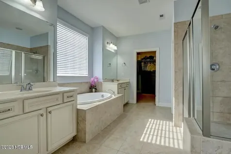 122 Hampton Drive Holly Ridge NC 28445