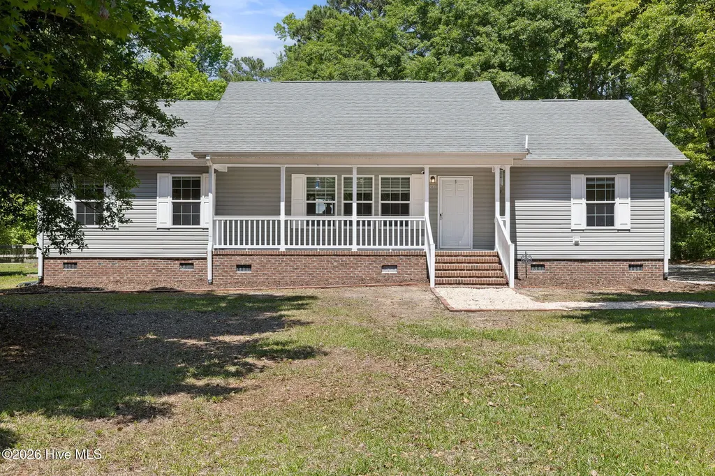 981 Sloop Point Loop Road Hampstead NC 28443
