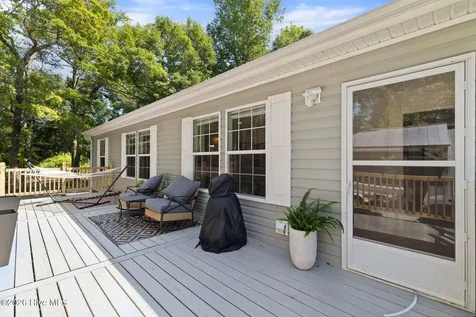 981 Sloop Point Loop Road Hampstead NC 28443