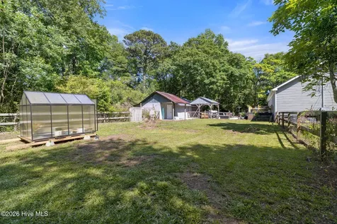 981 Sloop Point Loop Road Hampstead NC 28443