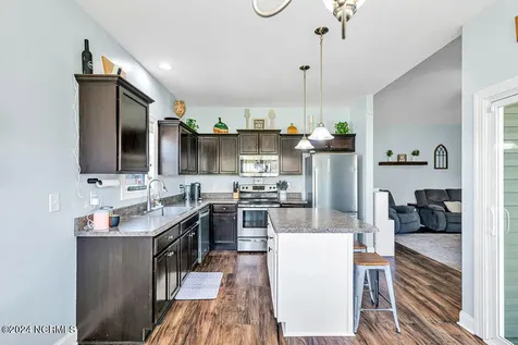 103 Prelude Drive Richlands NC 28574