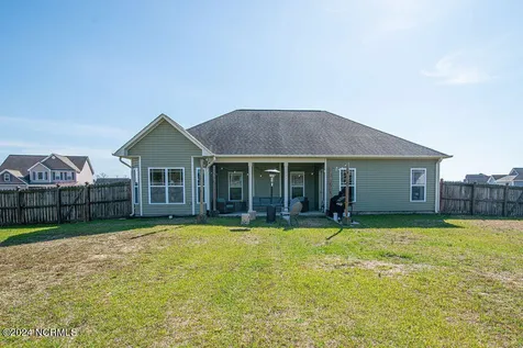 103 Prelude Drive Richlands NC 28574