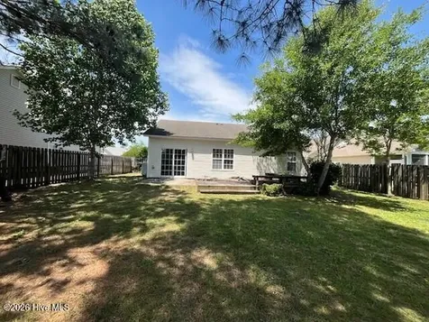 1015 Foxridge Way Leland NC 28451