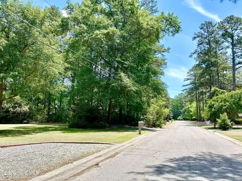 1304 Franklin Avenue Laurinburg NC 28352