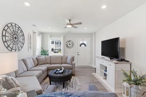 3165 Edgehill Drive Leland NC 28451