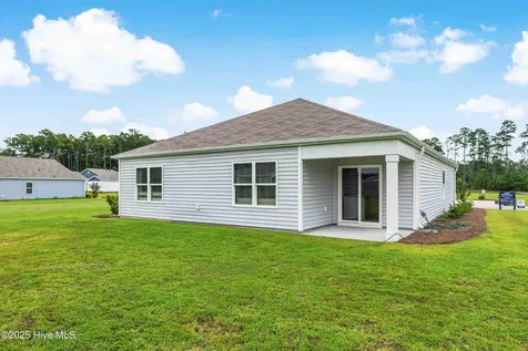 1734 Blacktip Drive SE Winnabow NC 28479