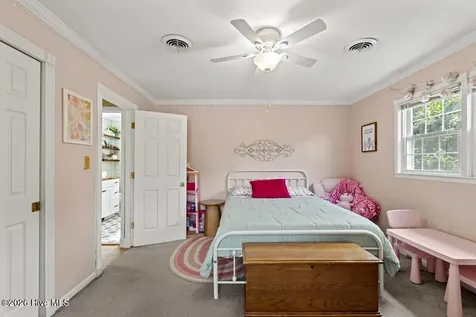 101 King Richard Court Jacksonville NC 28546