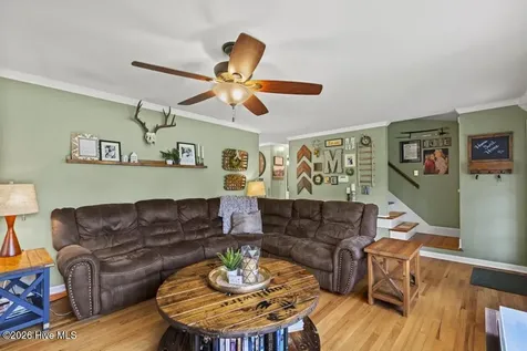 101 King Richard Court Jacksonville NC 28546