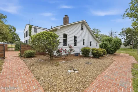 725 Griffin Swamp Road Elizabeth City NC 27909