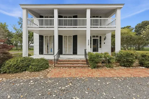 725 Griffin Swamp Road Elizabeth City NC 27909