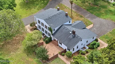 725 Griffin Swamp Road Elizabeth City NC 27909