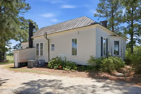 6570 Us Highway 70 E Kinston NC 28501