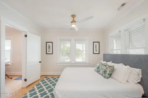800 Mulberry Street Beaufort NC 28516