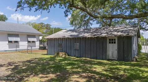 800 Mulberry Street Beaufort NC 28516