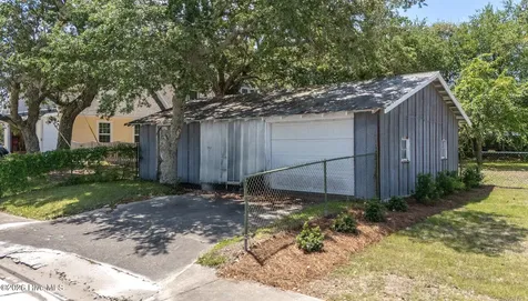 800 Mulberry Street Beaufort NC 28516
