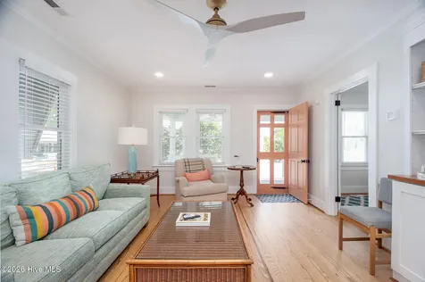 800 Mulberry Street Beaufort NC 28516