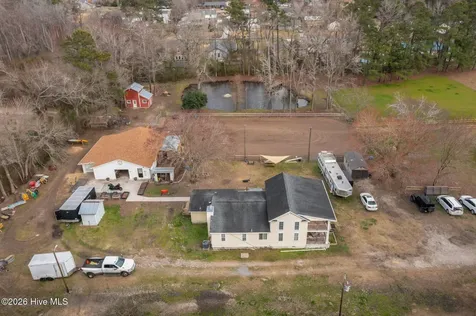 330 Lake Road Newport NC 28570