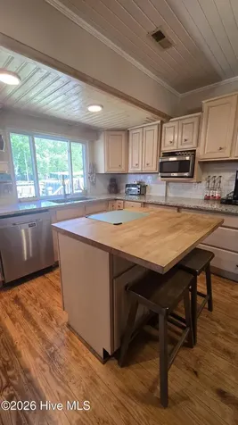 330 Lake Road Newport NC 28570