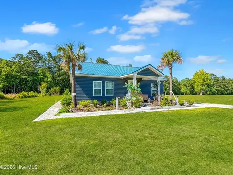 75 Dora Rosas Lane Tabor City NC 28463