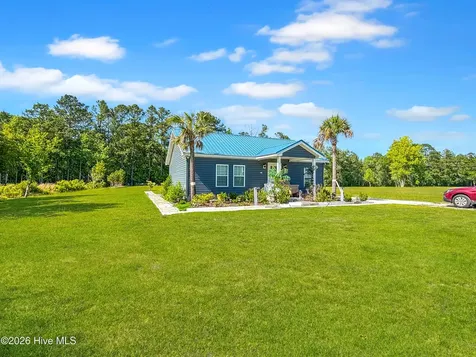 75 Dora Rosas Lane Tabor City NC 28463