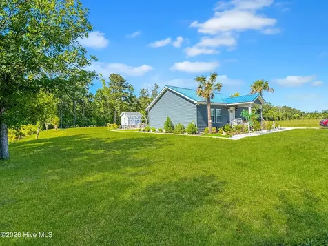 75 Dora Rosas Lane Tabor City NC 28463