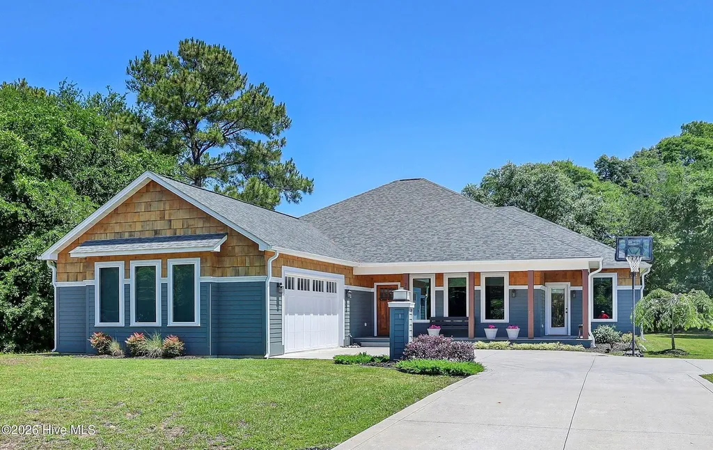243 Tumbling Brook Lane Holly Ridge NC 28445