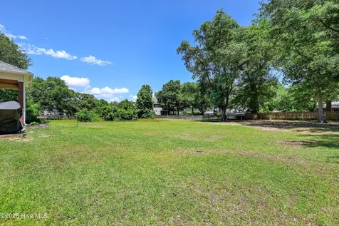 243 Tumbling Brook Lane Holly Ridge NC 28445