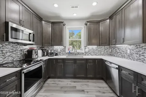 808 Broomfield Trail Elizabeth City NC 27909