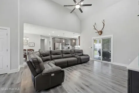 808 Broomfield Trail Elizabeth City NC 27909