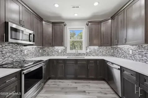 808 Broomfield Trail Elizabeth City NC 27909