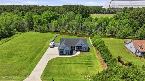 808 Broomfield Trail Elizabeth City NC 27909