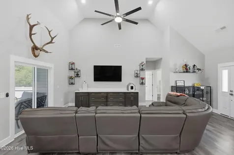 808 Broomfield Trail Elizabeth City NC 27909