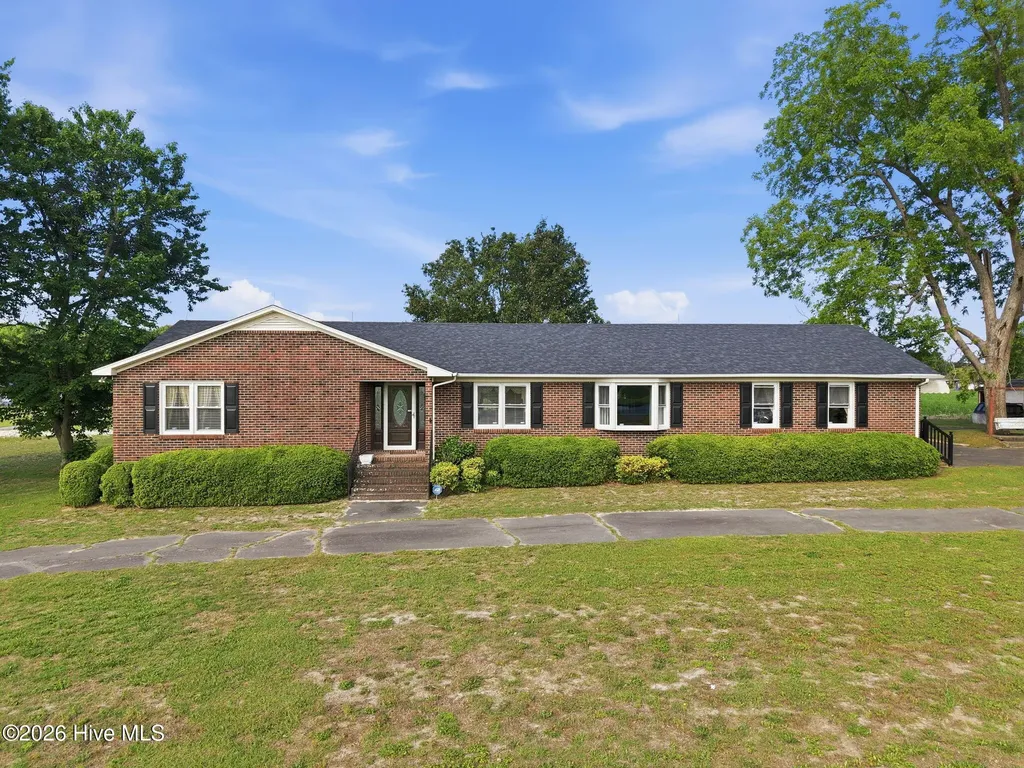 132 Jesse T Bryan Road Kinston NC 28504
