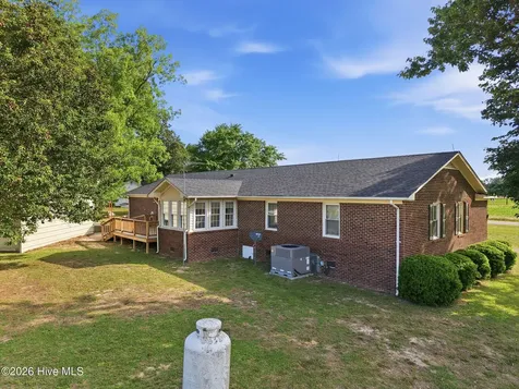 132 Jesse T Bryan Road Kinston NC 28504