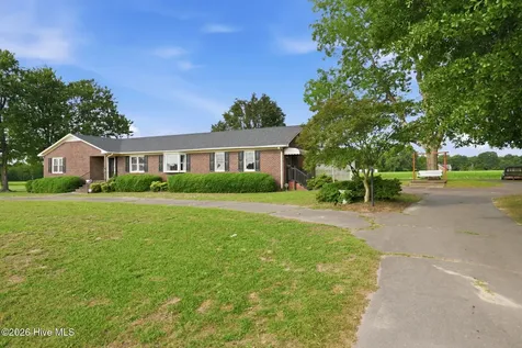 132 Jesse T Bryan Road Kinston NC 28504