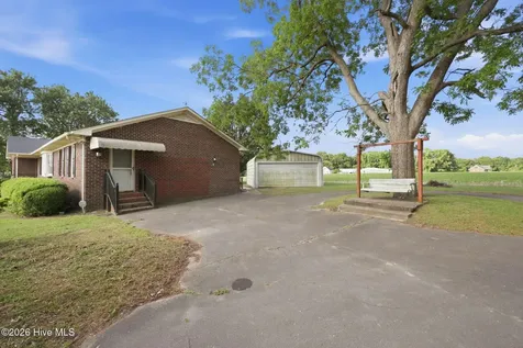 132 Jesse T Bryan Road Kinston NC 28504
