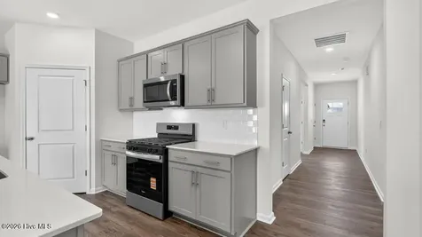 676 Wilder Bloom Path Aberdeen NC 28315