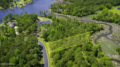 272 Southern Plantation Drive S Oriental NC 28571