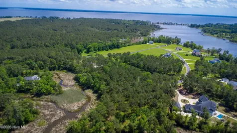 272 Southern Plantation Drive S Oriental NC 28571
