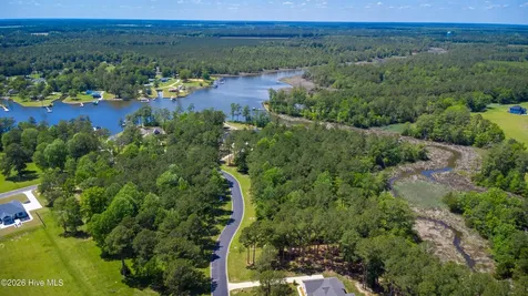 272 Southern Plantation Drive S Oriental NC 28571
