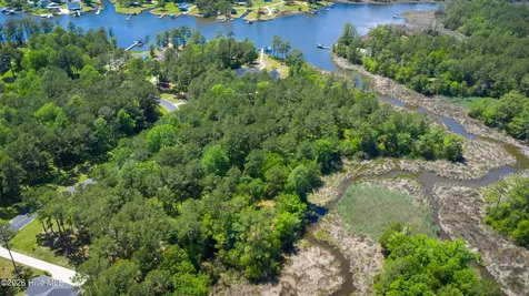 272 Southern Plantation Drive S Oriental NC 28571
