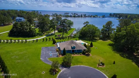 272 Southern Plantation Drive S Oriental NC 28571