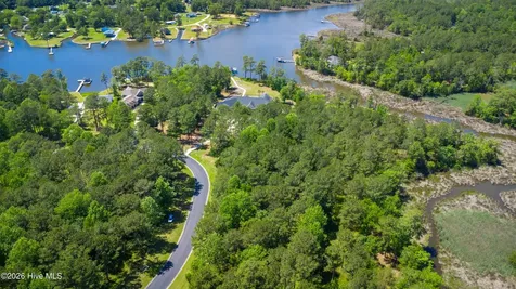 272 Southern Plantation Drive S Oriental NC 28571