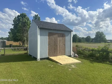 110 Killis Boulevard Richlands NC 28574