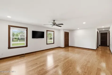 603 River Road Trent Woods NC 28562