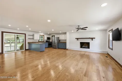 603 River Road Trent Woods NC 28562