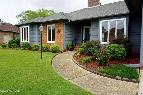 867 Castleberry Court Vass NC 28394
