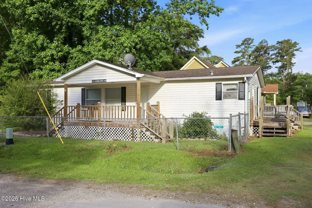 175 Pine Cone Lane Blounts Creek NC 27814